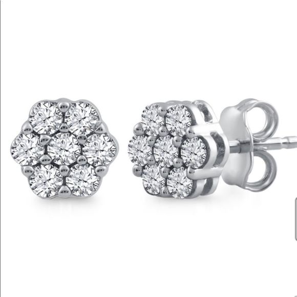 Diamond Earrings in 14K white gold .50 cts TW - Picture 2 of 5